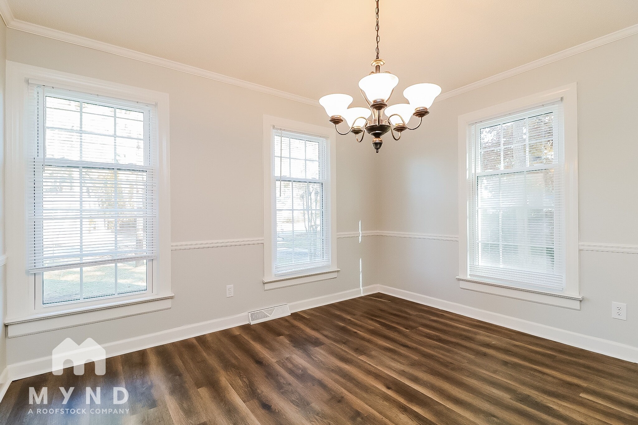 Building Photo - 25 Camelia Dr