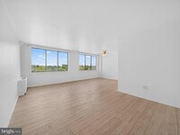 Building Photo - 6621 Wakefield Dr