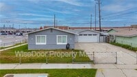 Building Photo - 1114 Stovall Ave