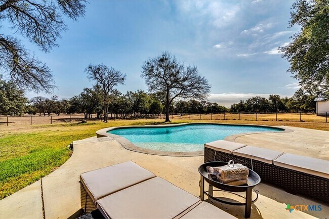 Building Photo - 8301 Brewer Ln