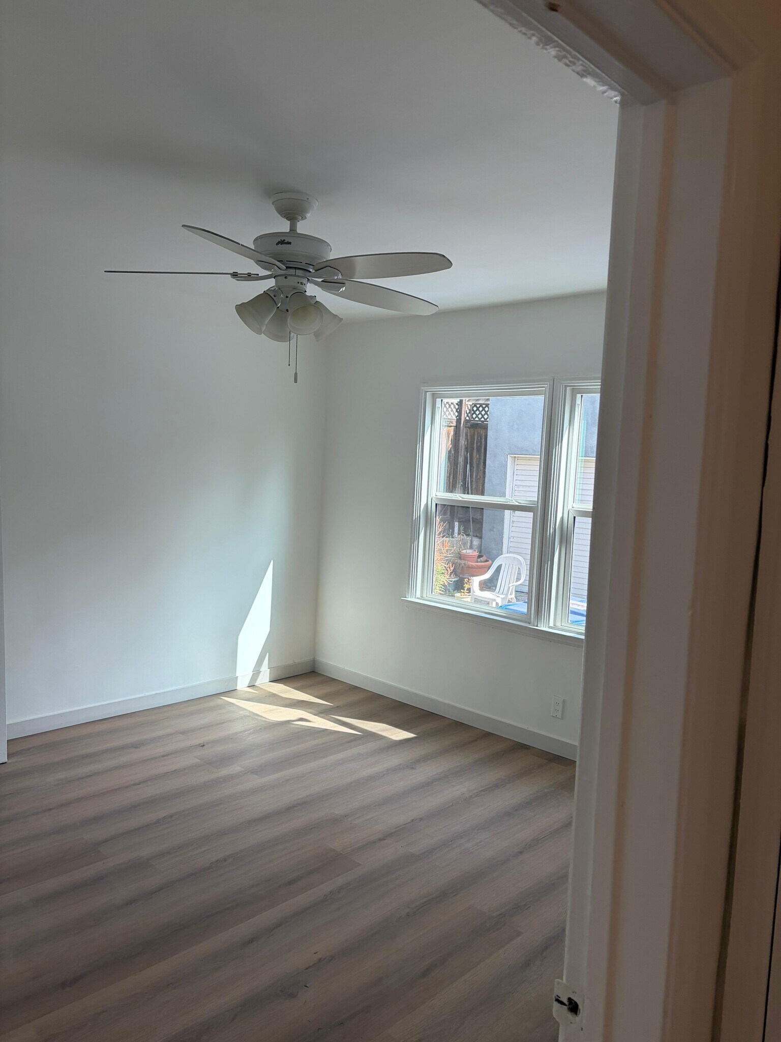 Building Photo - 2212 Fox Hills Dr