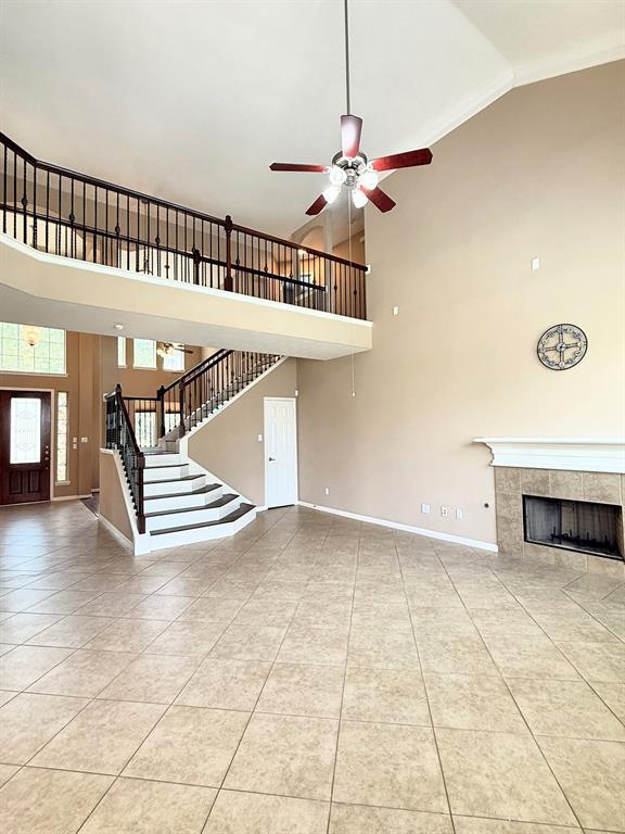 Building Photo - 2214 Jurgensen Ln