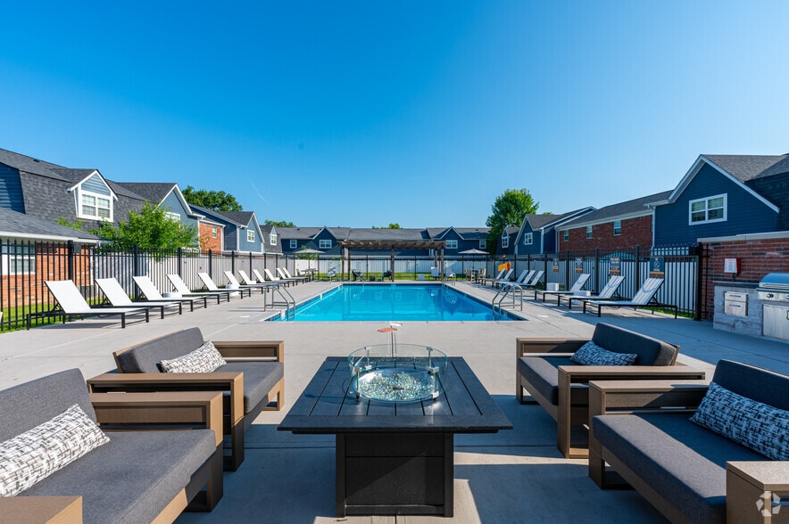 Pool - The Rail at 1380