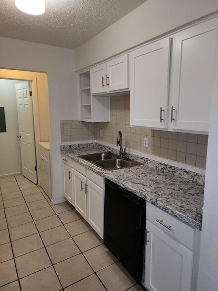Building Photo - 3959 N Garland Ave