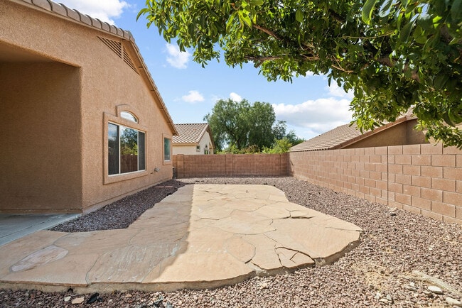 Building Photo - 13181 E Mesquite Flat Spring Dr