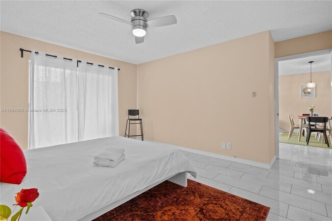 Building Photo - 15712 Woodgate Ct