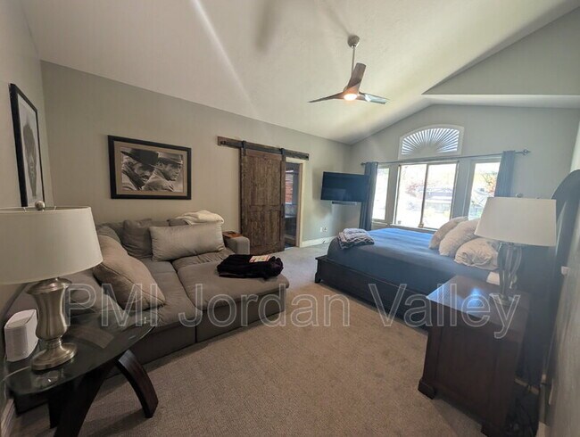 Building Photo - 14457 Gray Fox Dr