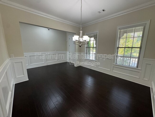 Building Photo - 3578 Strath Dr