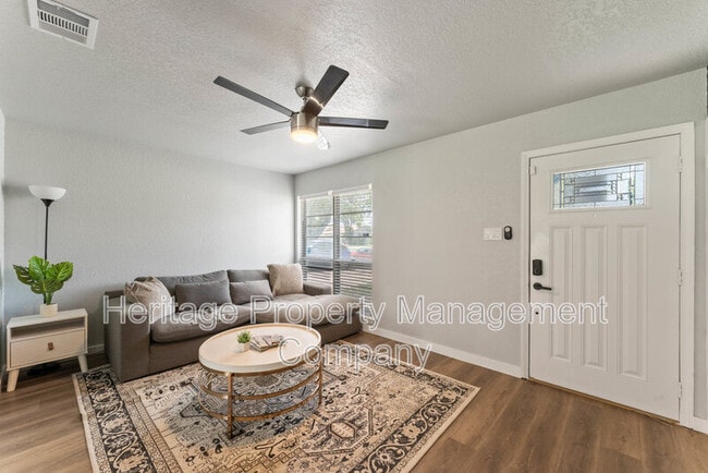 Building Photo - 7210 Cloverfield Ln