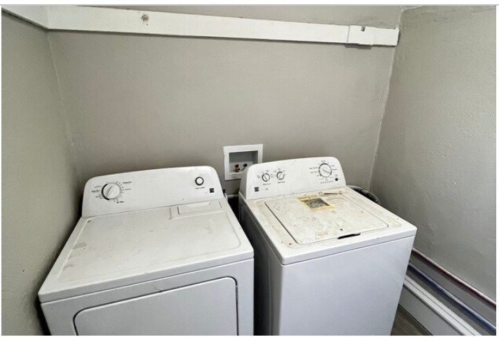 YOUR OWN WASHER/DRYER - 2028 W Gardner Ave