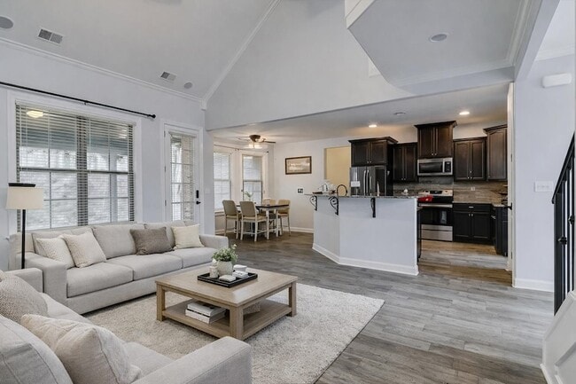 Building Photo - 8764 Brunswick Forest Dr