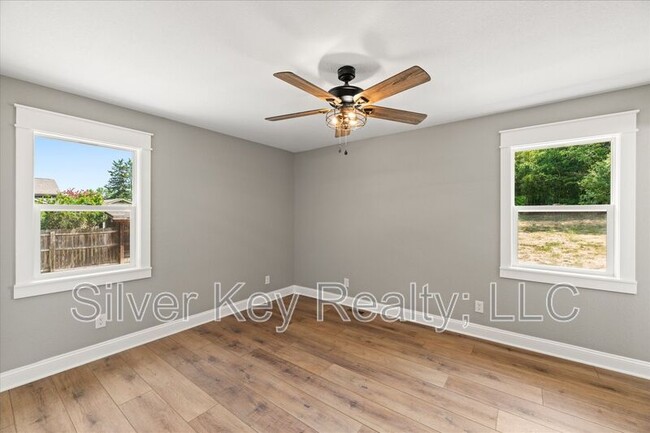 Building Photo - 144 Co Rd 575