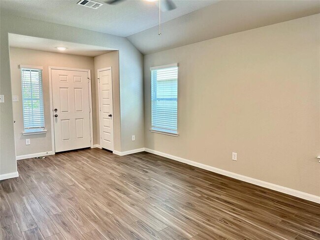 Building Photo - 2362 Tavo Trails Dr