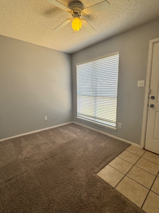 Building Photo - Bright and Open Floor Plan in West Lubbock!