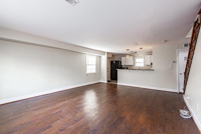 Building Photo - 430 N Patrick St