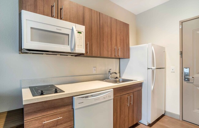 Building Photo - Furnished Studio-Greenville - Woodruff Rd