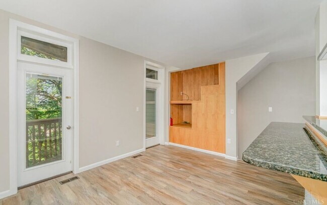 Building Photo - Foxhall Court