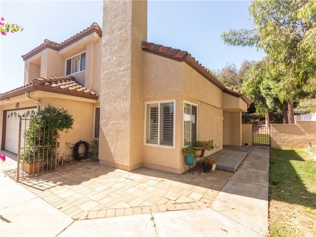 Building Photo - 33 Chaparral Dr