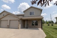 Building Photo - 4016 Snowy Owl Dr