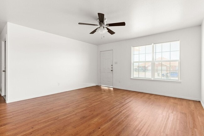 Building Photo - 6211 Temora Loop