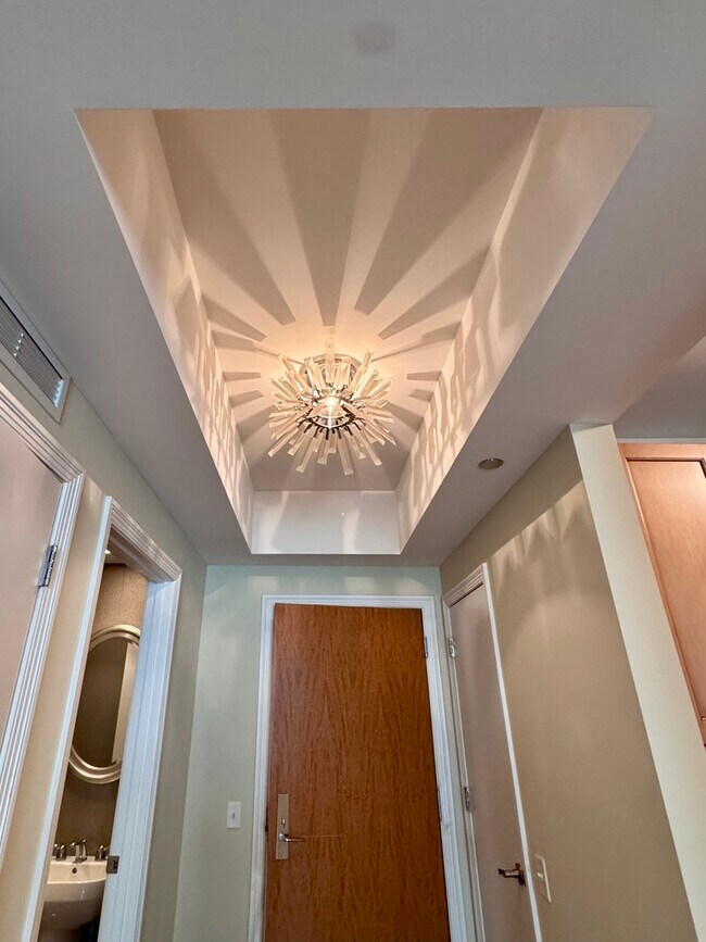 Building Photo - 600 N Lake Shore Dr