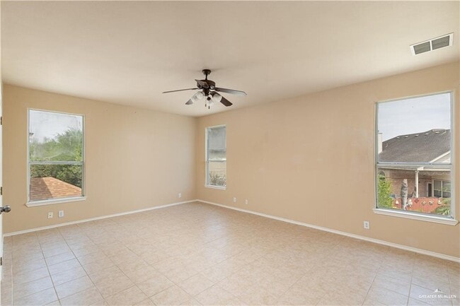 Building Photo - 18 Fairmont Ave