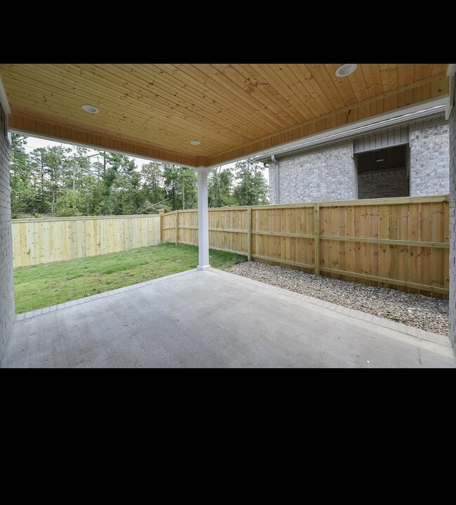 Building Photo - 205 Wildcreek Blvd