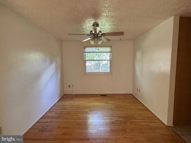 Building Photo - 12827 Framingham Ct
