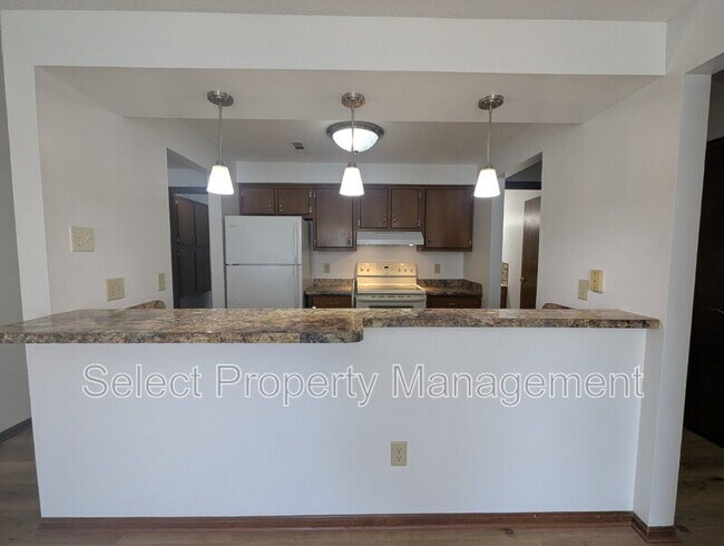 Building Photo - 4619 Arlington Pkwy S