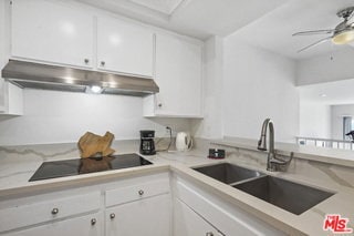Building Photo - 18103 W Coastline Dr