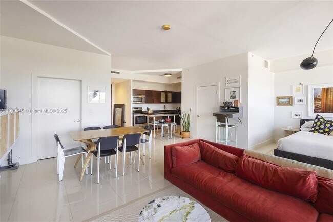 Building Photo - 3250 Grand Ave