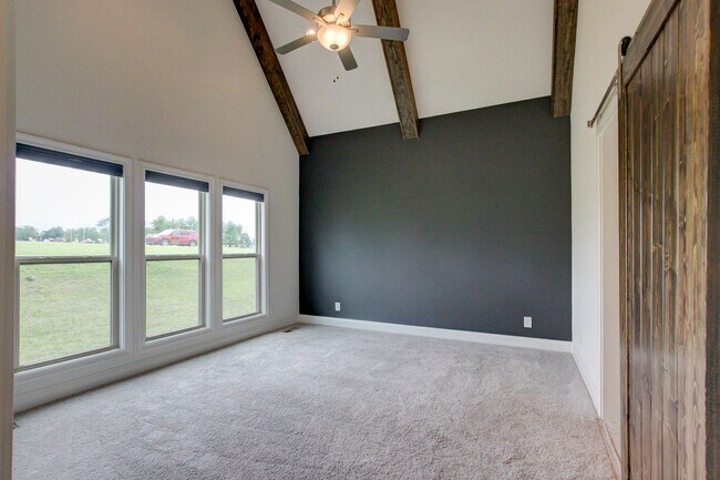 Building Photo - Custom Build in Sango.  Wow Factor