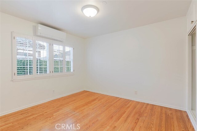 Building Photo - 1305 E Glenoaks Blvd