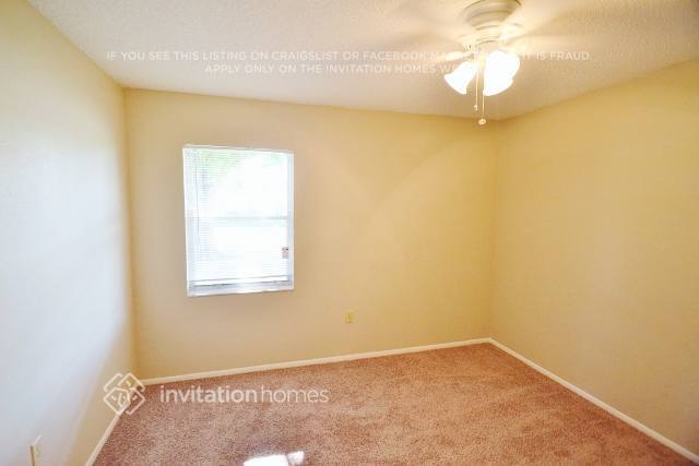 Building Photo - 1419 Marigold Dr