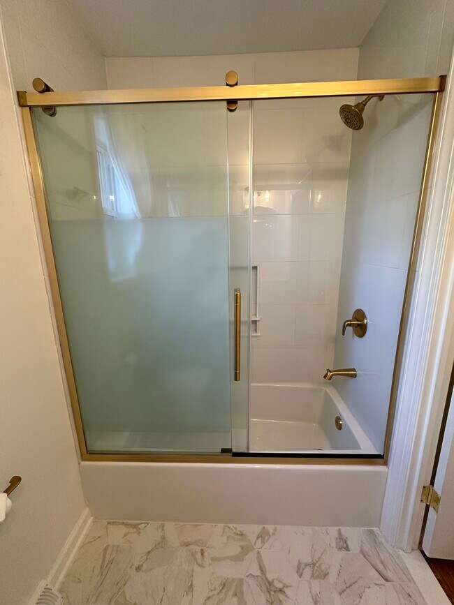 Building Photo - 108 Homewood Rd