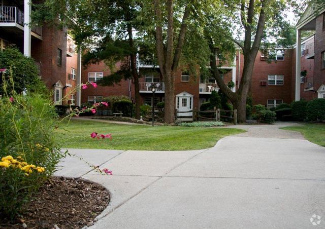 gaslight village apartments weymouth ma apartment finder