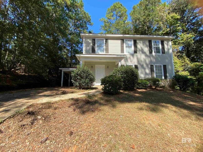 Primary Photo - 233 Ridgewood Dr