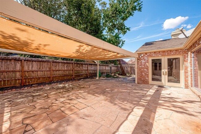 Building Photo - 365 Champions Colony III St