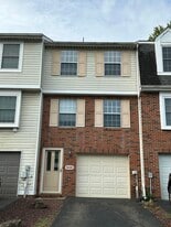 Building Photo - 5035 Hamilton Dr