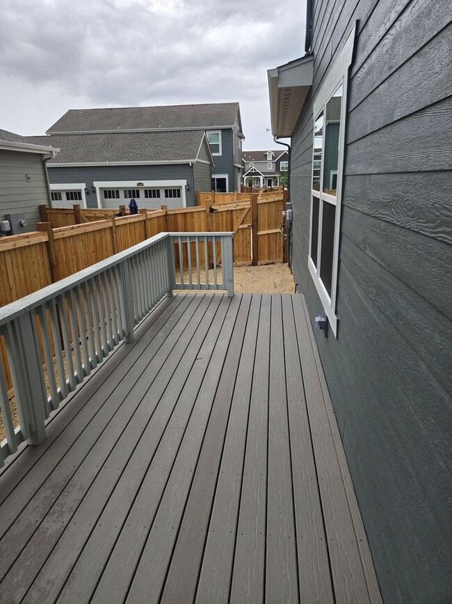 Building Photo - Brand New Townhome within walking distance to Elementary School