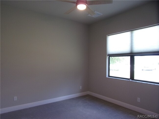 Building Photo - 248 E Cumberland Ct