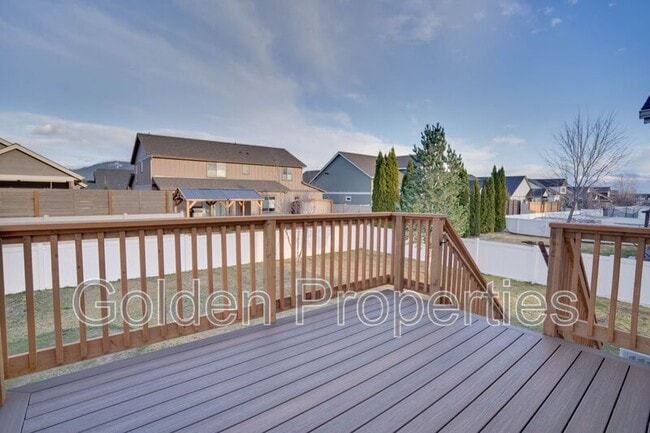 Building Photo - 7488 N Courcelles Pkwy