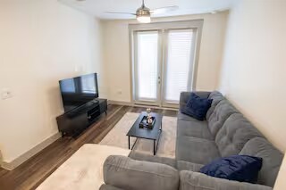 Building Photo - 3801 Vitruvian Way