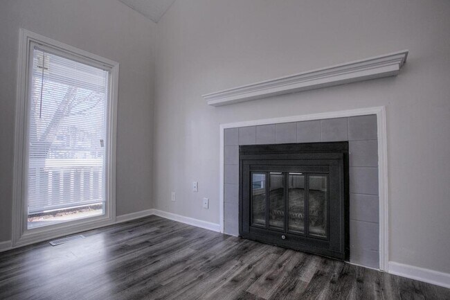 Building Photo - 3403 Henery Rd