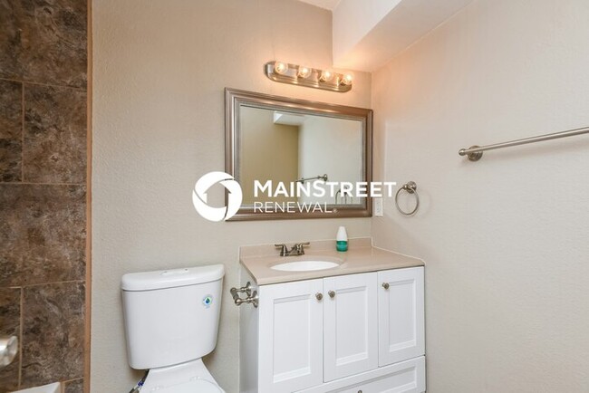 Building Photo - 6407 Woods Edge Dr