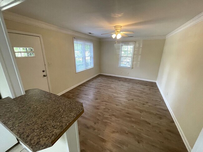 Building Photo - 3br House close to campus FOR RENT - FALL 2026 PRELEASE