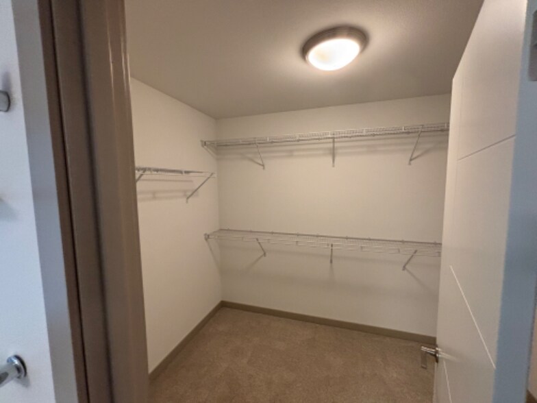 Building Photo - 9020 4th Ave S