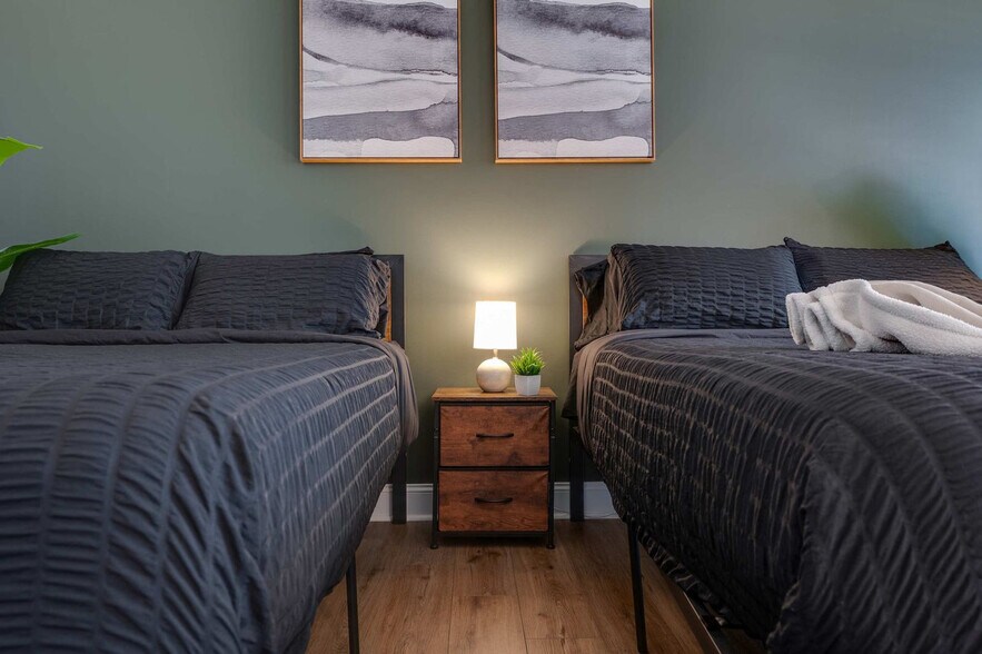 Building Photo - 3121 Banyan Btm Ln