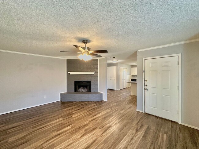 Building Photo - 7410 Avenue W