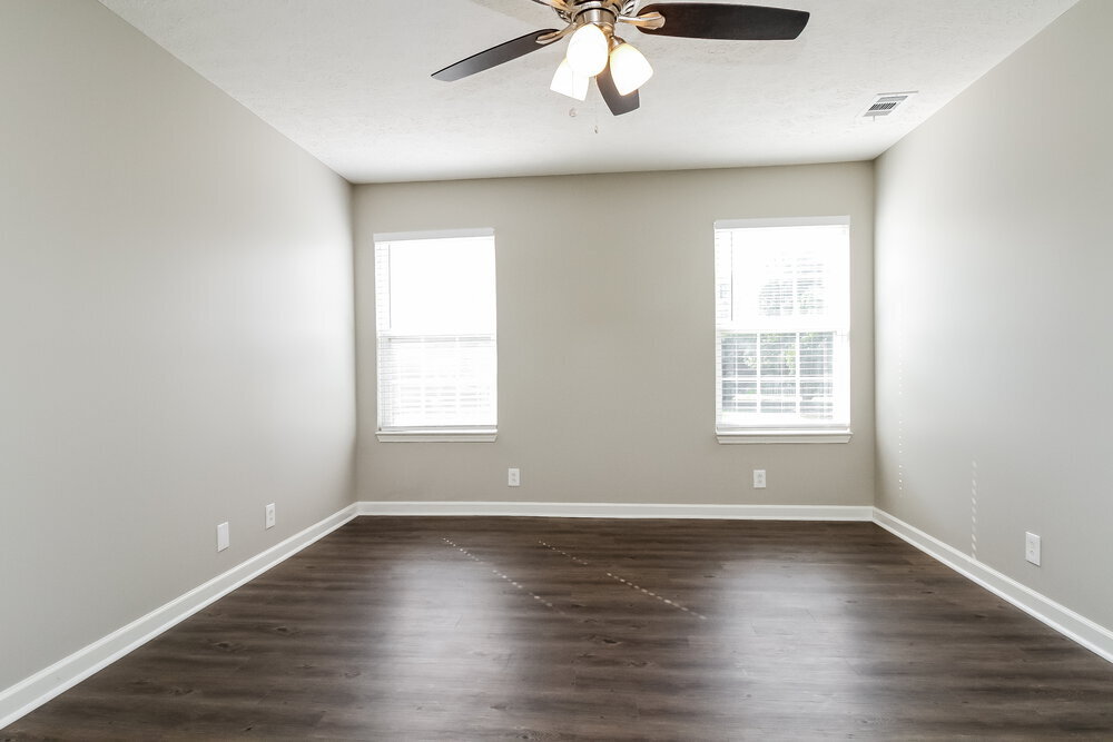 Building Photo - 3079 Roscommon Dr